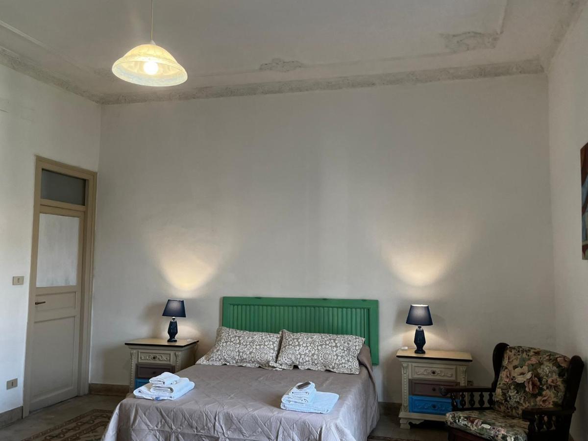 Mille Lire Peppe'S Home ปาแลร์โม ภายนอก รูปภาพ