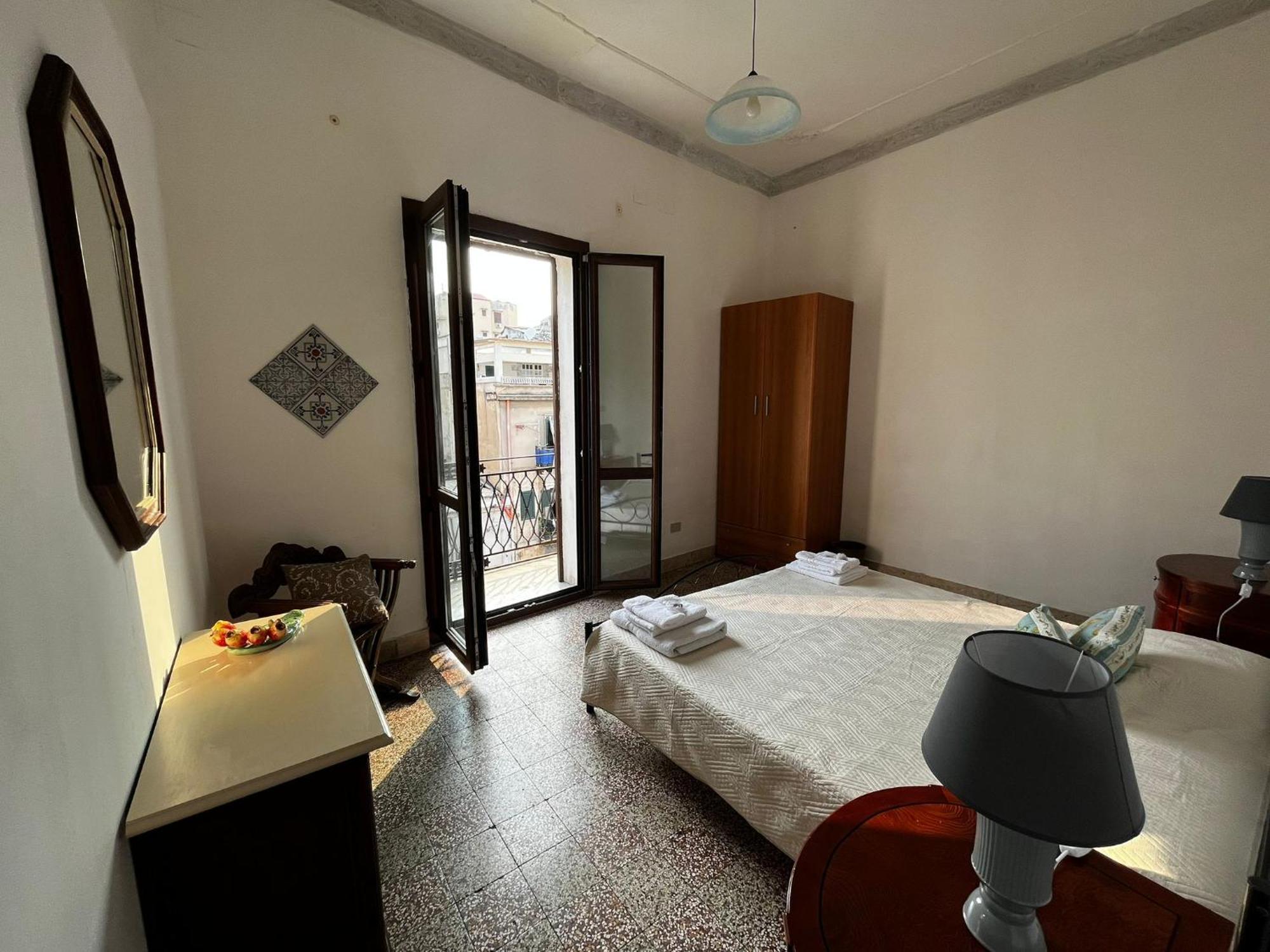 Mille Lire Peppe'S Home ปาแลร์โม ภายนอก รูปภาพ